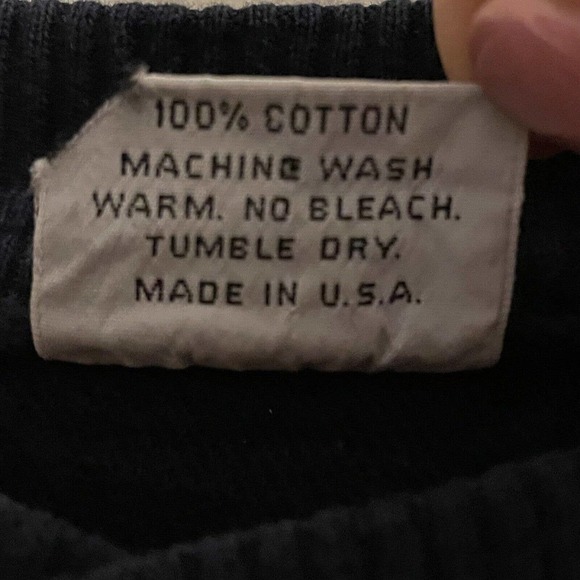 Vintage Crazy Shirts Hawaii RARE Pullover Vail Embroidery Medium 80s Col… - Picture 9 of 9